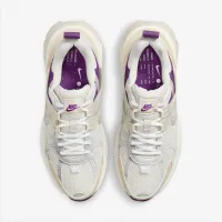 Nike V2K Run Premium женская Кроссовки цвет серый
