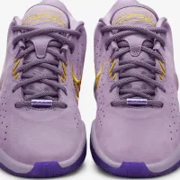 Nike LeBron XXI 