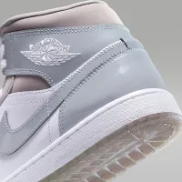 Nike Air Jordan 1 Mid SE чоловічі Кросівки колір білий