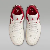 Nike Air Jordan 1 Low SE жіноча Кросівки колір білий
