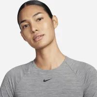 Nike Pro жіноча Dri-FIT Cropped Long-Sleeve Top колір сірий