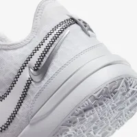 Nike LeBron NXXT Gen баскетбольні Кросівки колір білий
