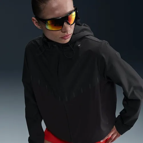 Nike AeroSwift Aerogami жіноча Storm-FIT Running Куртка колір чорний