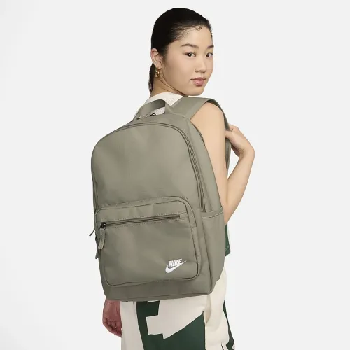 Nike Heritage Eugene рюкзак (23L) цвет зеленый