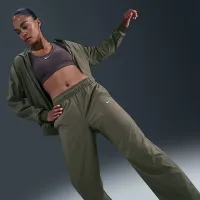 Nike Sportswear Classic женская Mid-Rise Open-Hem Pants цвет зеленый