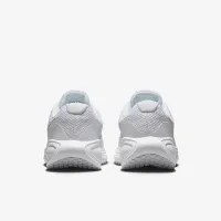 Nike Revolution 8 жіноча Road Running Кросівки (Extra Wide) колір білий