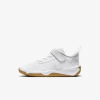 Nike Omni Multi-Court Little дитячі Кросівки колір білий