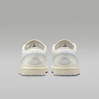 Nike Air Jordan 1 Low жіноча Кросівки колір білий
