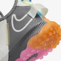 Nike Future Field Little/Big детские Cleats цвет белый