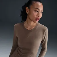 Nike Sportswear Chill Knit жіноча Slim Long-Sleeve Cropped Top колір коричневий
