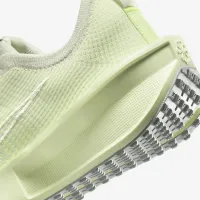 Nike Interact Run женская Road Running Кроссовки цвет зеленый