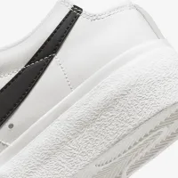 Nike Blazer Low Platform жіноча Кросівки колір білий