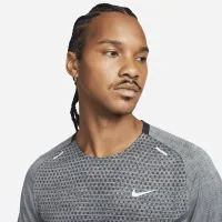 Nike TechKnit мужские Dri-FIT ADV Short-Sleeve Running Top цвет черный