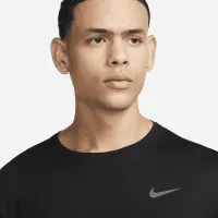 Nike Miler чоловічі Dri-FIT UV Short-Sleeve Running Top колір чорний