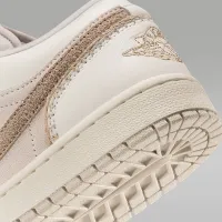 Nike Air Jordan 1 Low SE женская Кроссовки цвет коричневый