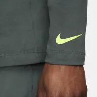 Nike чоловічі Dri-FIT Long-Sleeve Fitness футболка колір зелений