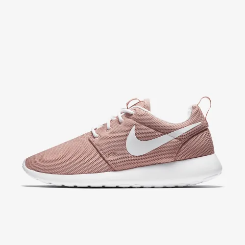 Nike Roshe One женская Shoe Pink