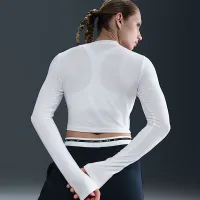 Nike Sportswear Chill Knit женская Slim Long-Sleeve Cropped Top цвет белый