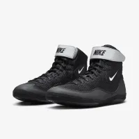 Nike Inflict Wrestling Кросівки колір чорний
