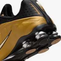 Nike Shox R4 жіноча Кросівки колір чорний