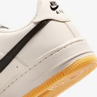 Nike Air Force 1 LV8 Big дитячі Кросівки колір коричневий