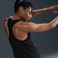 Nike женская Cheer Tank Top цвет черный