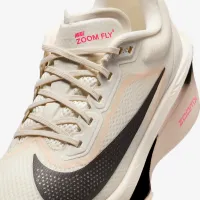 Nike Zoom Fly 6 жіноча Road Racing Кросівки колір коричневий