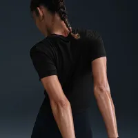 Nike One Classic Twist жіноча Dri-FIT Short-Sleeve Top колір чорний
