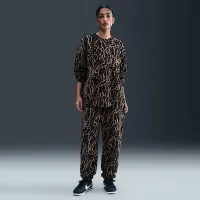Nike Sportswear Phoenix Fleece женская оверсайз Printed Crew-Neck свитшот цвет черный