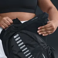 Nike Swift женская Repel Packable Running Куртка (большие размеры) цвет черный
