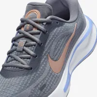 Nike Journey Run женская Road Running Кроссовки цвет серый