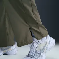 Nike Sportswear Classic женская Mid-Rise Open-Hem Pants цвет зеленый