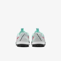 Nike Jr. Phantom GX 2 Club Little/Big дитячі TF Soccer Кросівки колір зелений