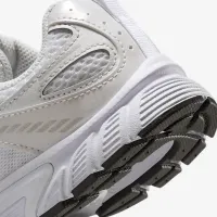 Nike V5 RNR Little дитячі Кросівки колір білий