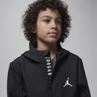 Nike Jordan Big детские Soft Shell Куртка цвет черный