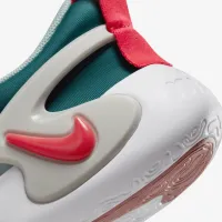 Nike Dynamo Go Little дитячі Easy On/Off Кросівки колір зелений