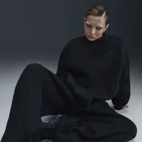 Nike Sportswear Tech Fleece жіноча оверсайз Crew-Neck світшот колір чорний