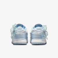 Nike Dunk Low женская Artist Collection женская Кроссовки цвет белый
