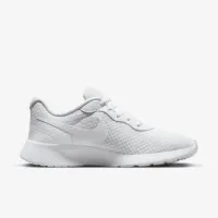 Nike Tanjun EasyOn жіноча Кросівки колір білий