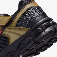 Nike Vomero 5 Little детские Кроссовки with Reflective Accents цвет черный