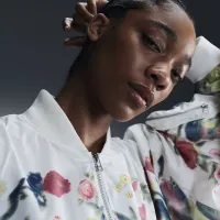 Nike Sportswear женская Artist Collection Bomber Куртка цвет белый