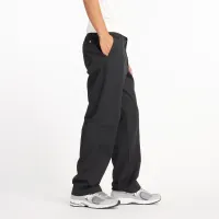 Штани New Balance MP43560BK - Чорні