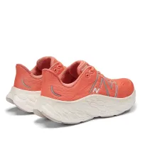 Кроссовки New Balance Fresh Foam More v4 WMORCJ4 - Красные