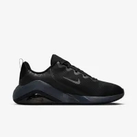 Nike Bella 7 жіноча для тренування Кросівки колір чорний