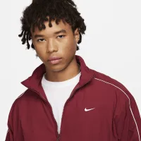 Nike Sportswear Solo Swoosh чоловічі Woven Track Куртка колір червоний