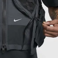 Nike ISPA Mille Vest цвет серый