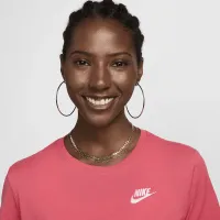 Nike Sportswear Club Essentials жіноча футболка Pink