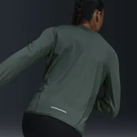 Nike Dri-FIT Swift Element UV женская Crew-Neck Running Top цвет зеленый