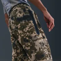 Nike Tech мужские Open-Hem Fleece Camo Pants цвет коричневый