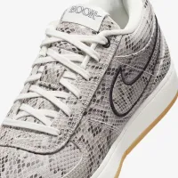 Nike Book 1 Leather баскетбольные Кроссовки цвет коричневый